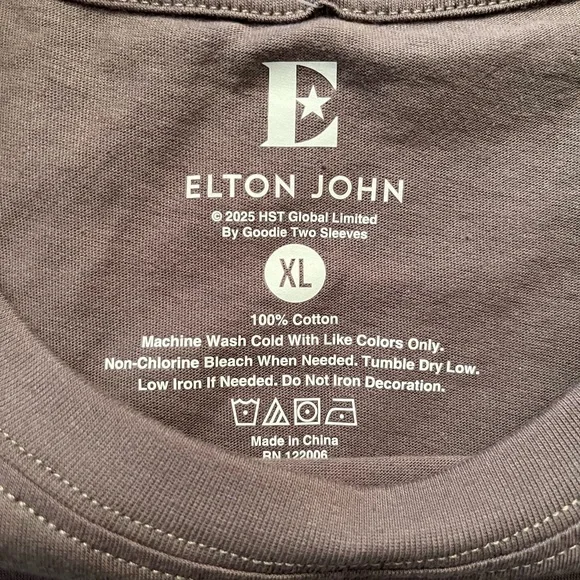 Elton John Los Angeles Dodgers Graphic Tee - Gray NWT 🎤🎹😎 - Picture 3 of 5
